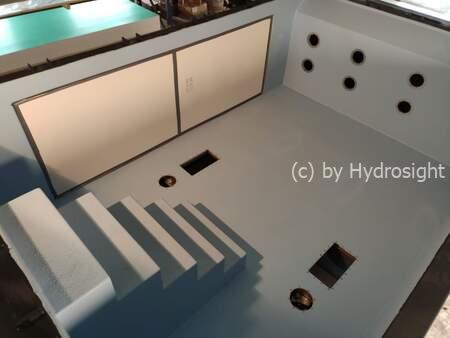 Fenster für ein Container-Schwimmbecken