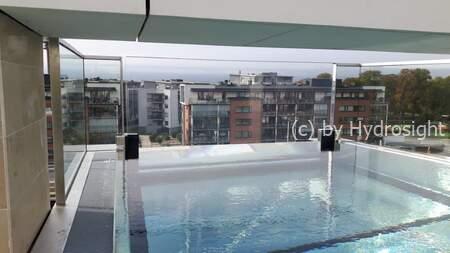 Zwevend Zwembad & Transparant Balkon (Landskrona)