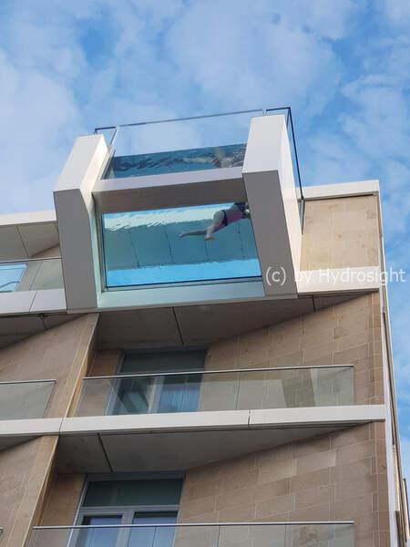 Zwevend Zwembad & Transparant Balkon (Landskrona)